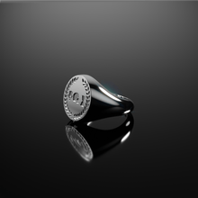 Load image into Gallery viewer, Memento Mori - Signet Ring - philologa
